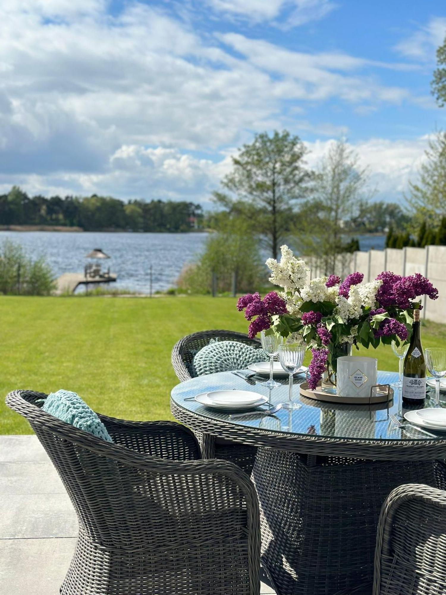 Boskata & Wellness Slesin Villa *